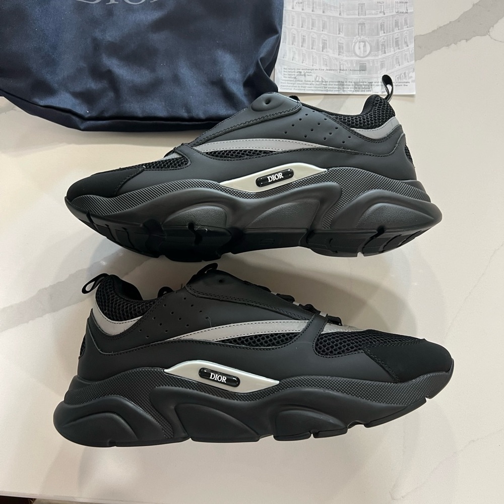 DIOR B22 black and silver